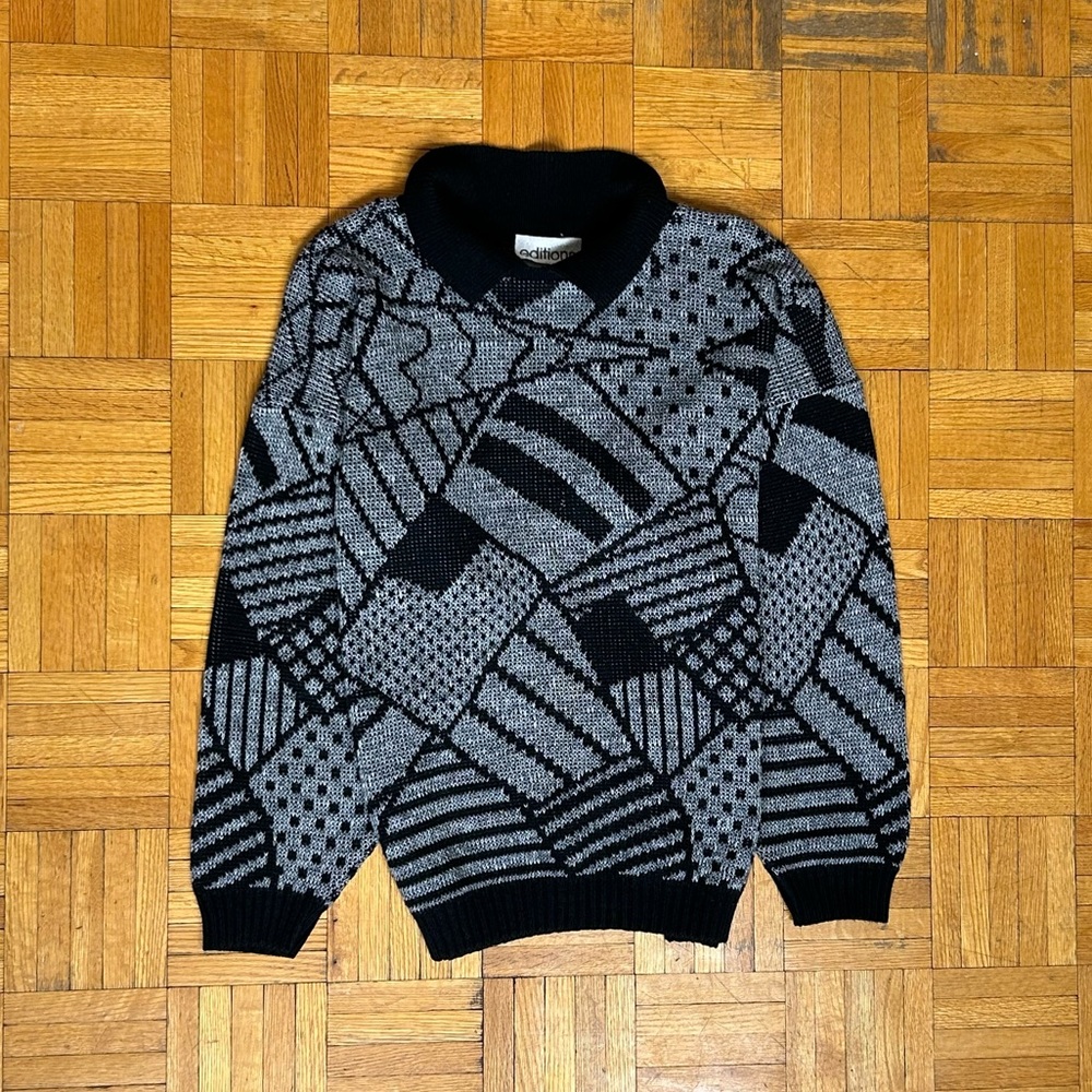Editions Gray Black Checkered Picasso Style Collared Woman’s Small Sweater